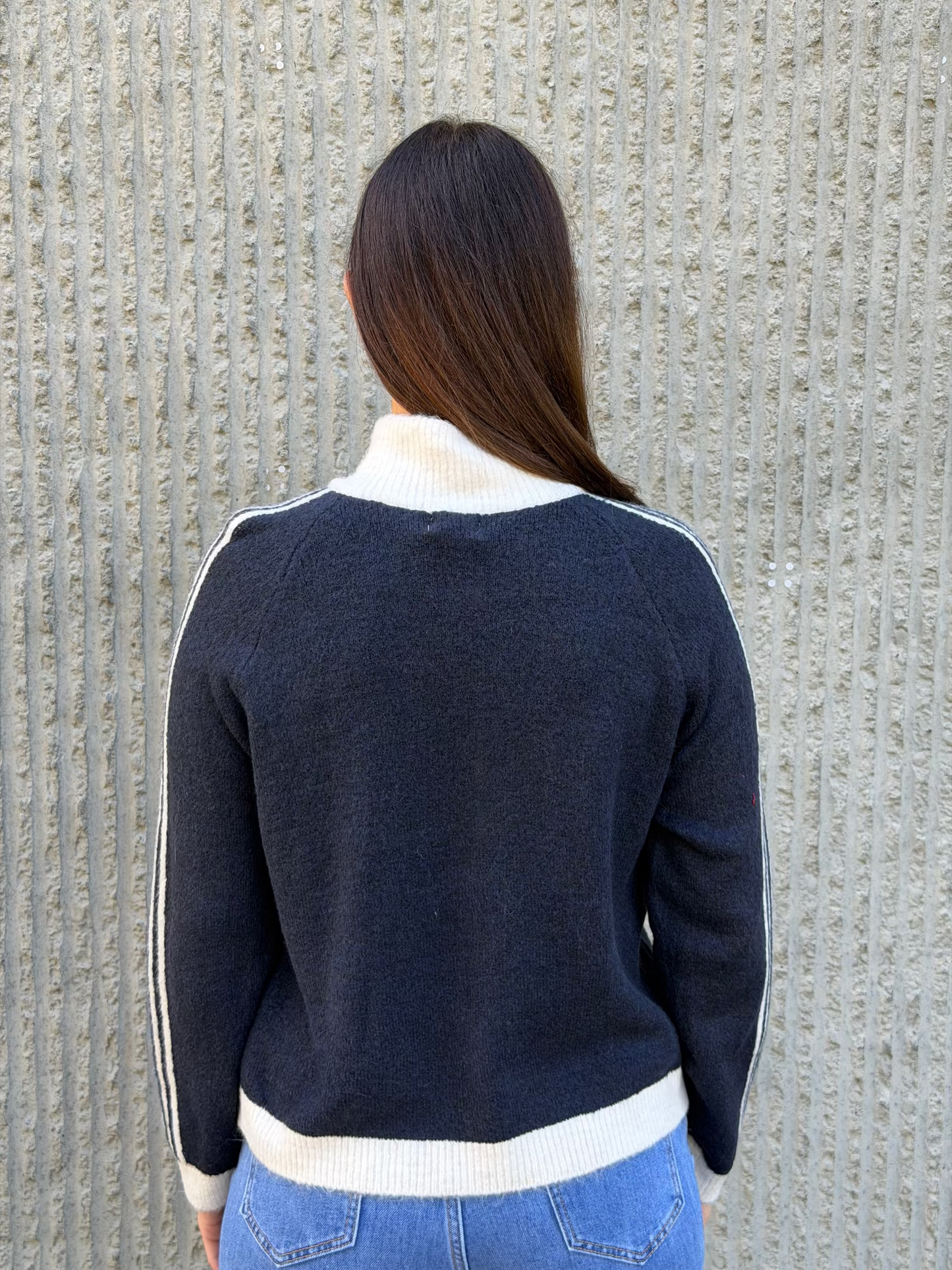 Stripe Zip Knit- Navy