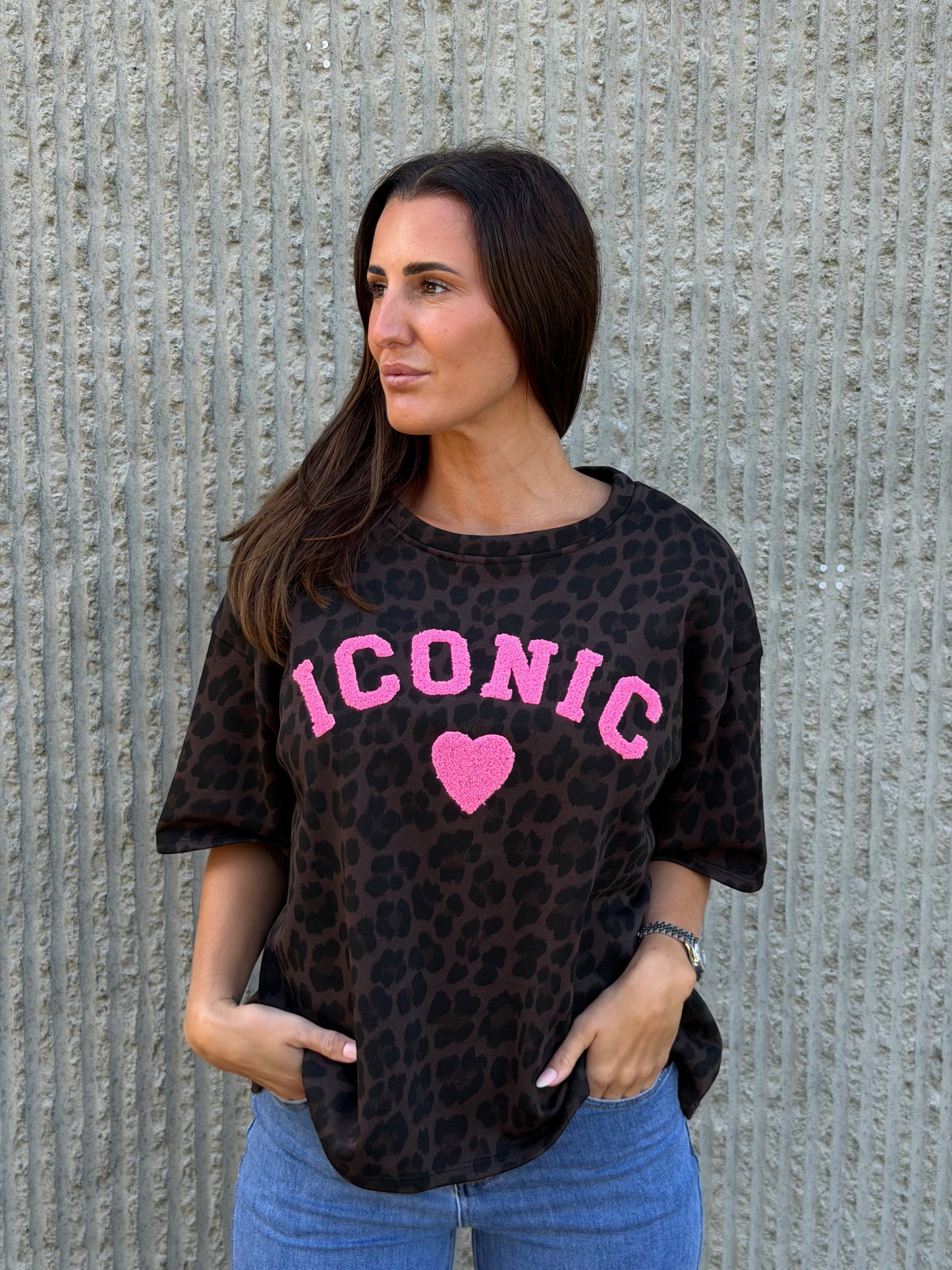 Iconic Leo Tee- Soft Pink