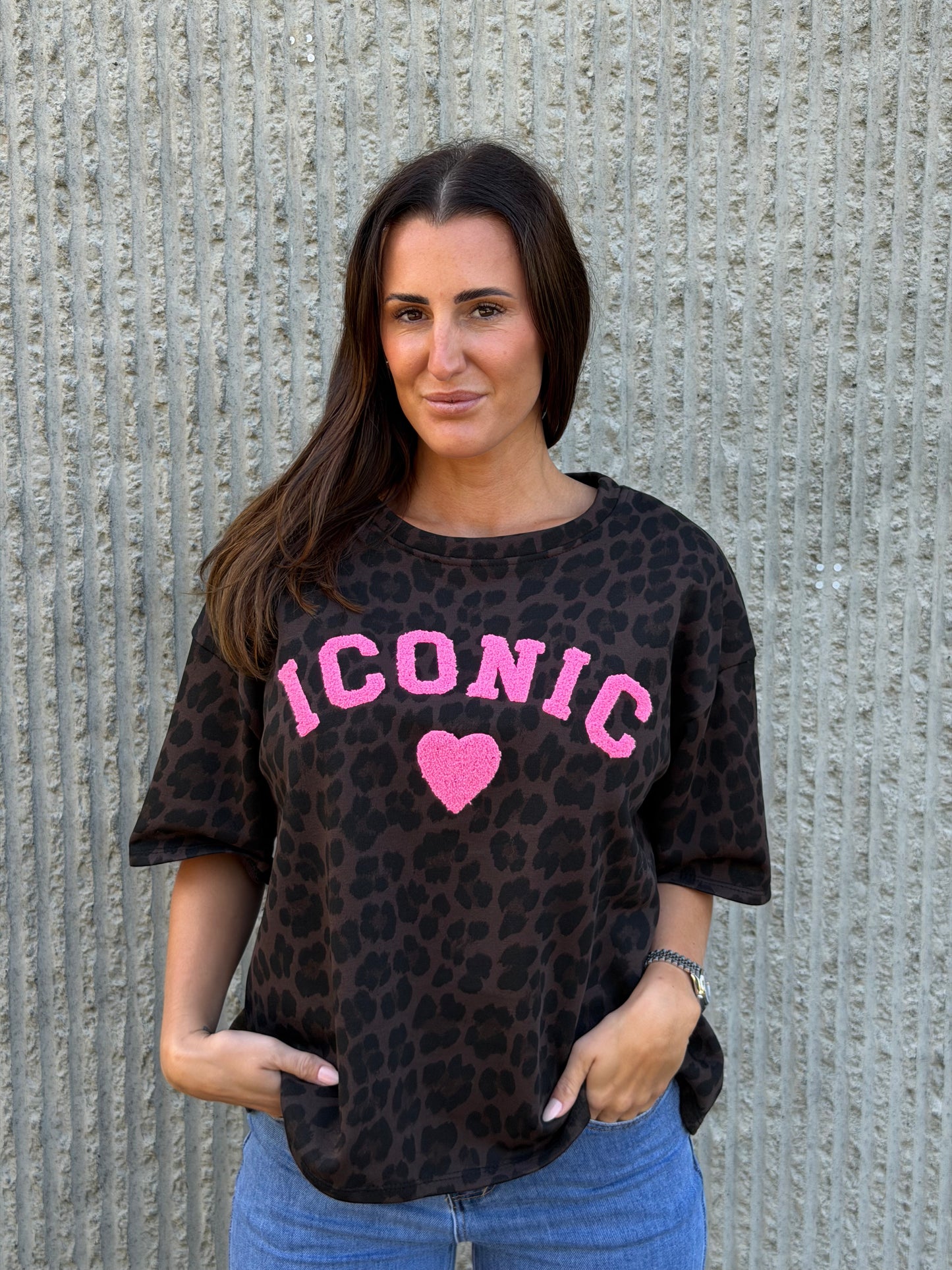 Iconic Leo Tee- Soft Pink