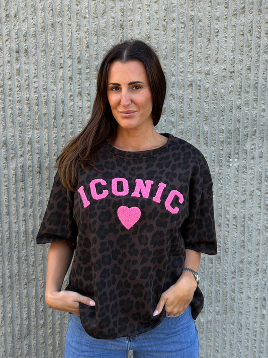 Iconic Leo Tee- Soft Pink