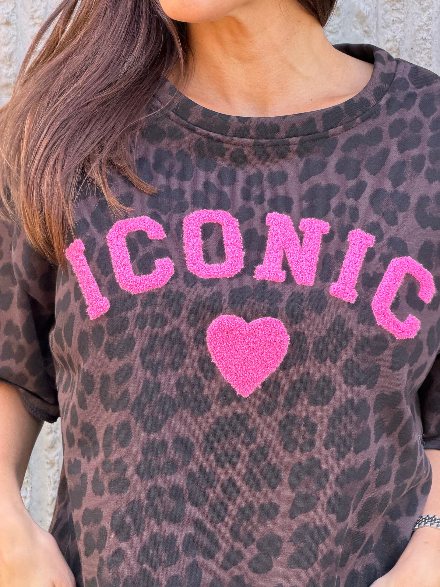 Iconic Leo Tee- Soft Pink