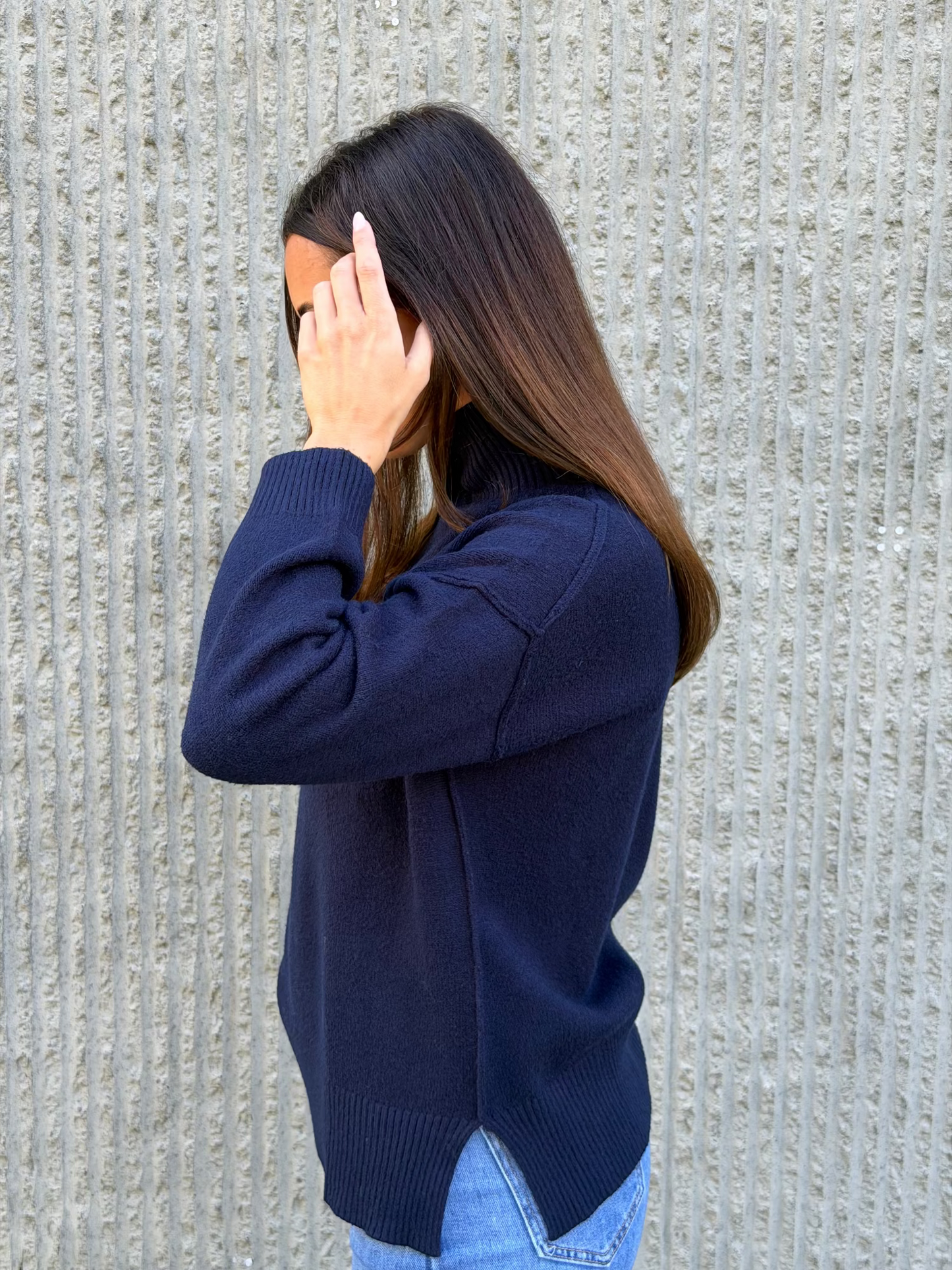 Soft Knit Turtleneck – Navy