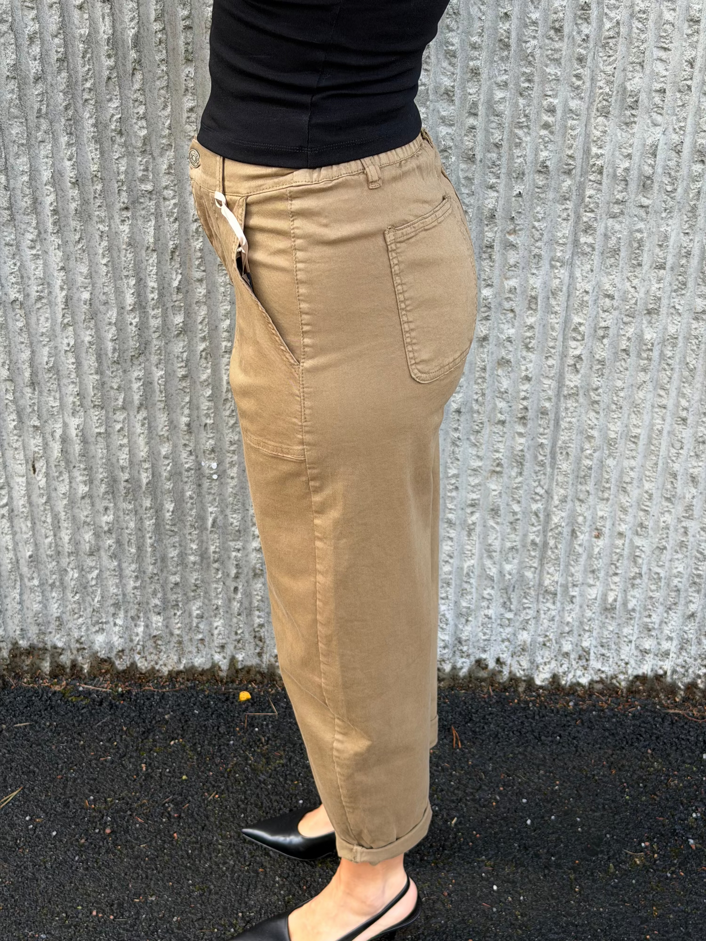 Everyday Pant- Caramel
