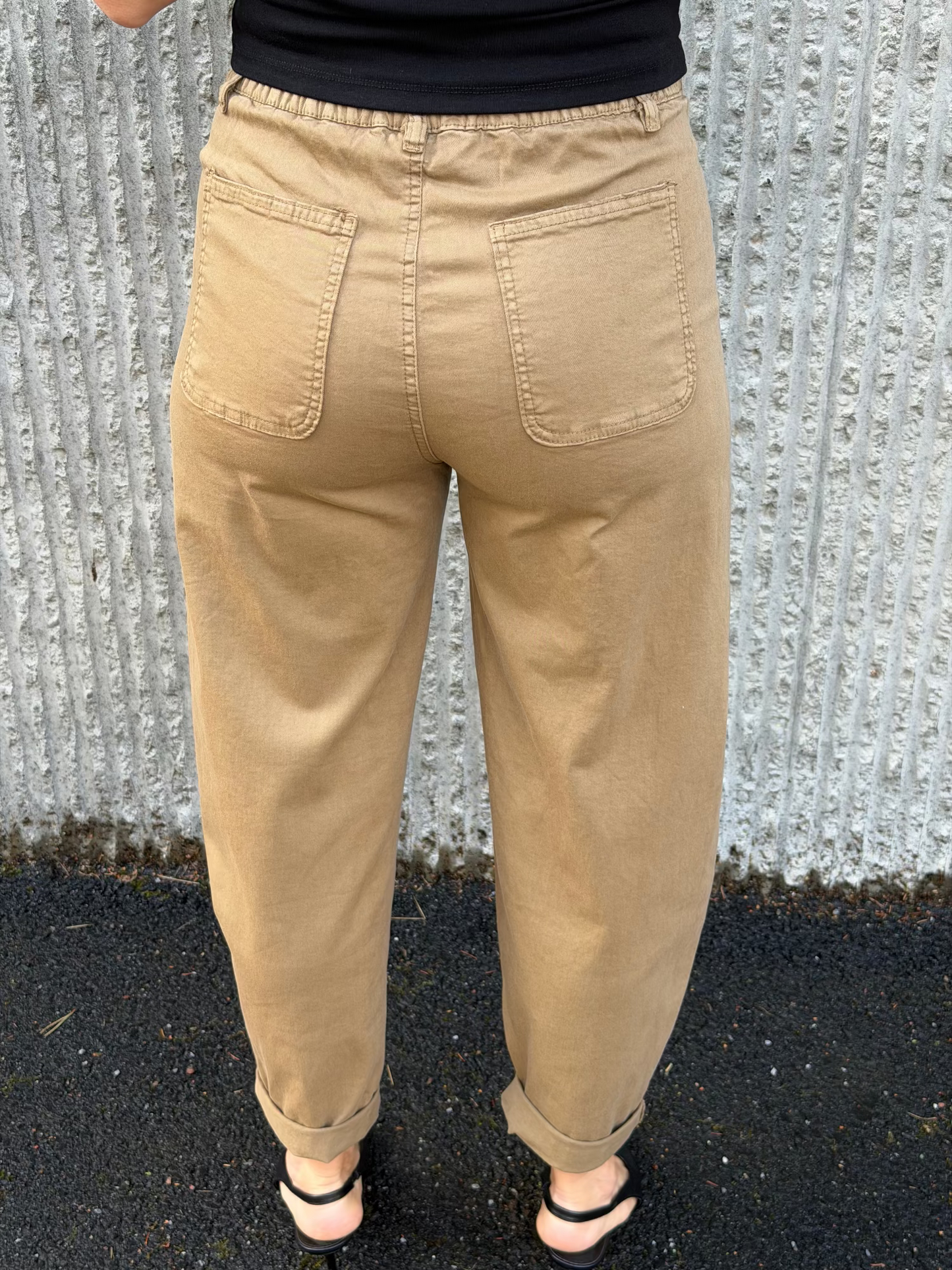 Everyday Pant- Caramel
