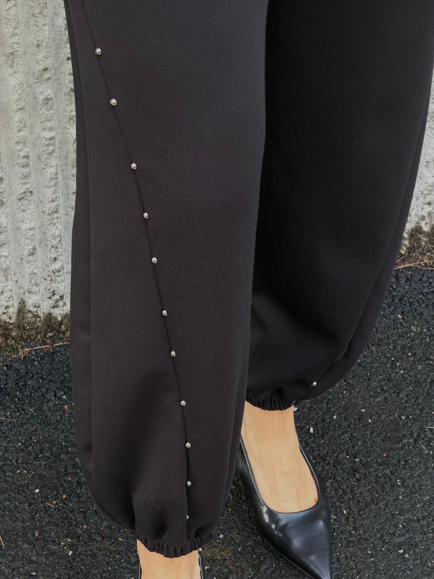 Studded Jogger- Black