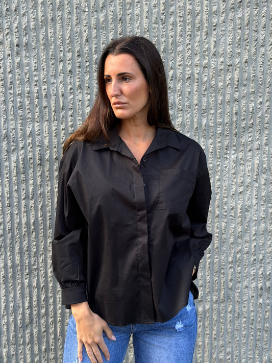 Pleated Back Shirt- Black