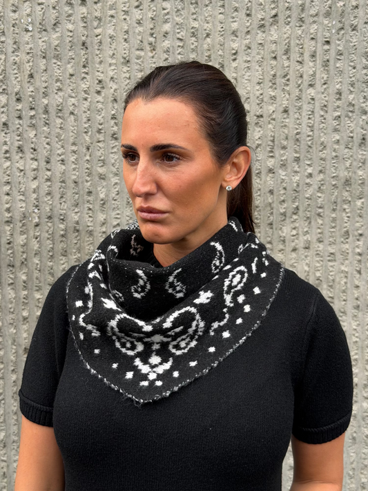 Paisley Triangle Scarf- Black