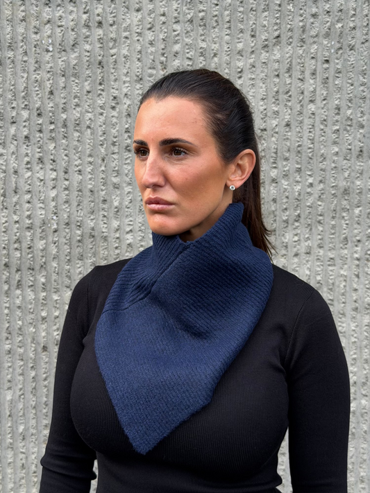 Pointed Scarf- Navy