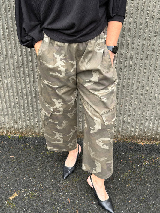 Camo Cargo Byxa